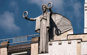 Fassaden-Detail der Postsparkasse von Otto Wagner 